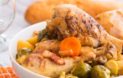 Make these slow cooked brussels sprouts and carrots with or without the chicken for a perfect dinner or side dish recipe!